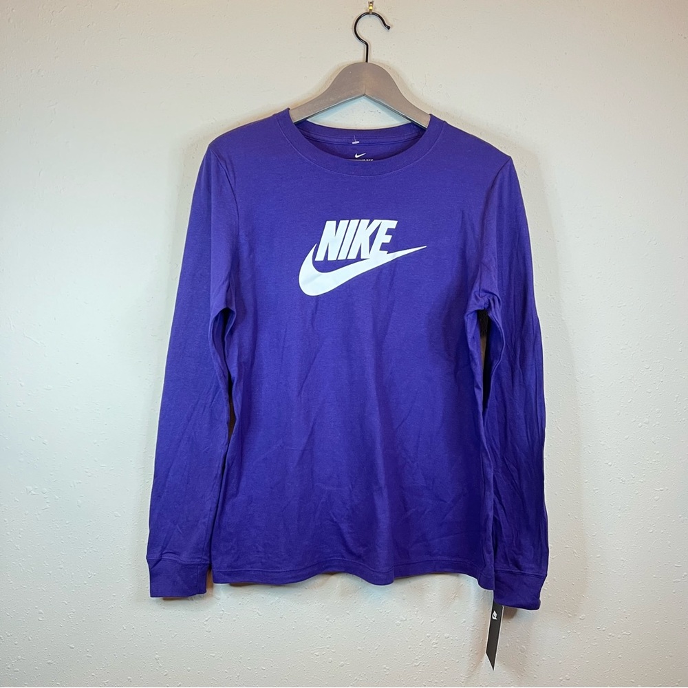 Nike Women’s Long Sleeve Purple Tee Size Medium NWT